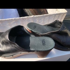 UGG Shoes - Ugg Sheepskin Clogs UGG Shoes - Ugg Sheepskin Clogs